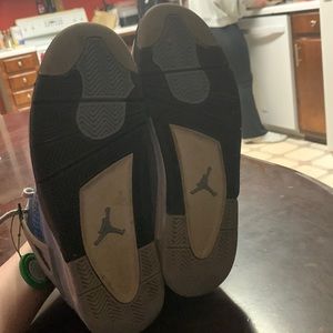 Jordan 4 university blue